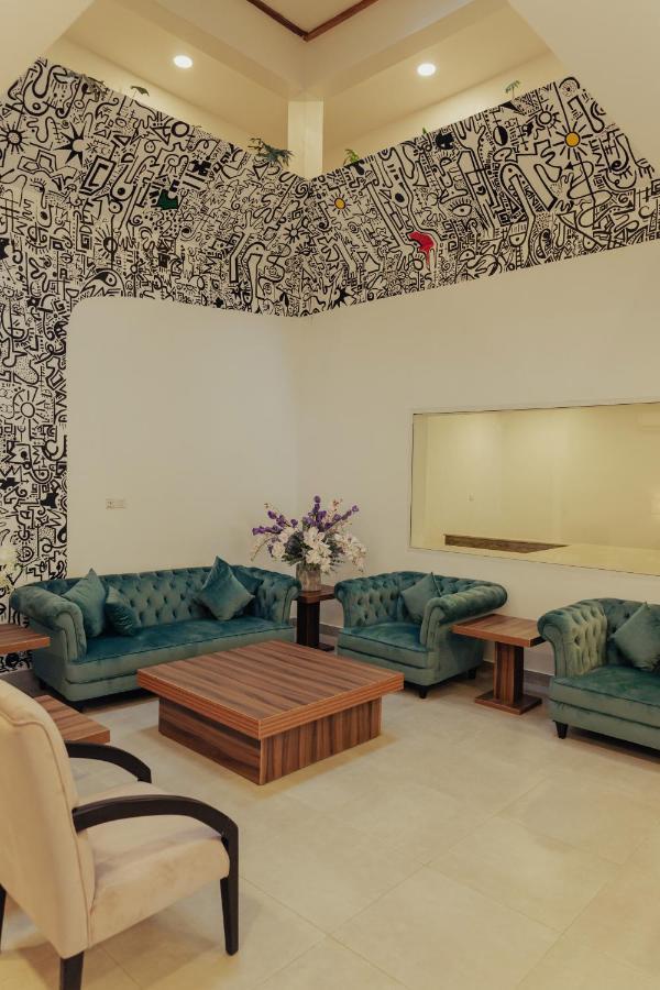 Sinclair Lake Chad Abuja Extérieur photo