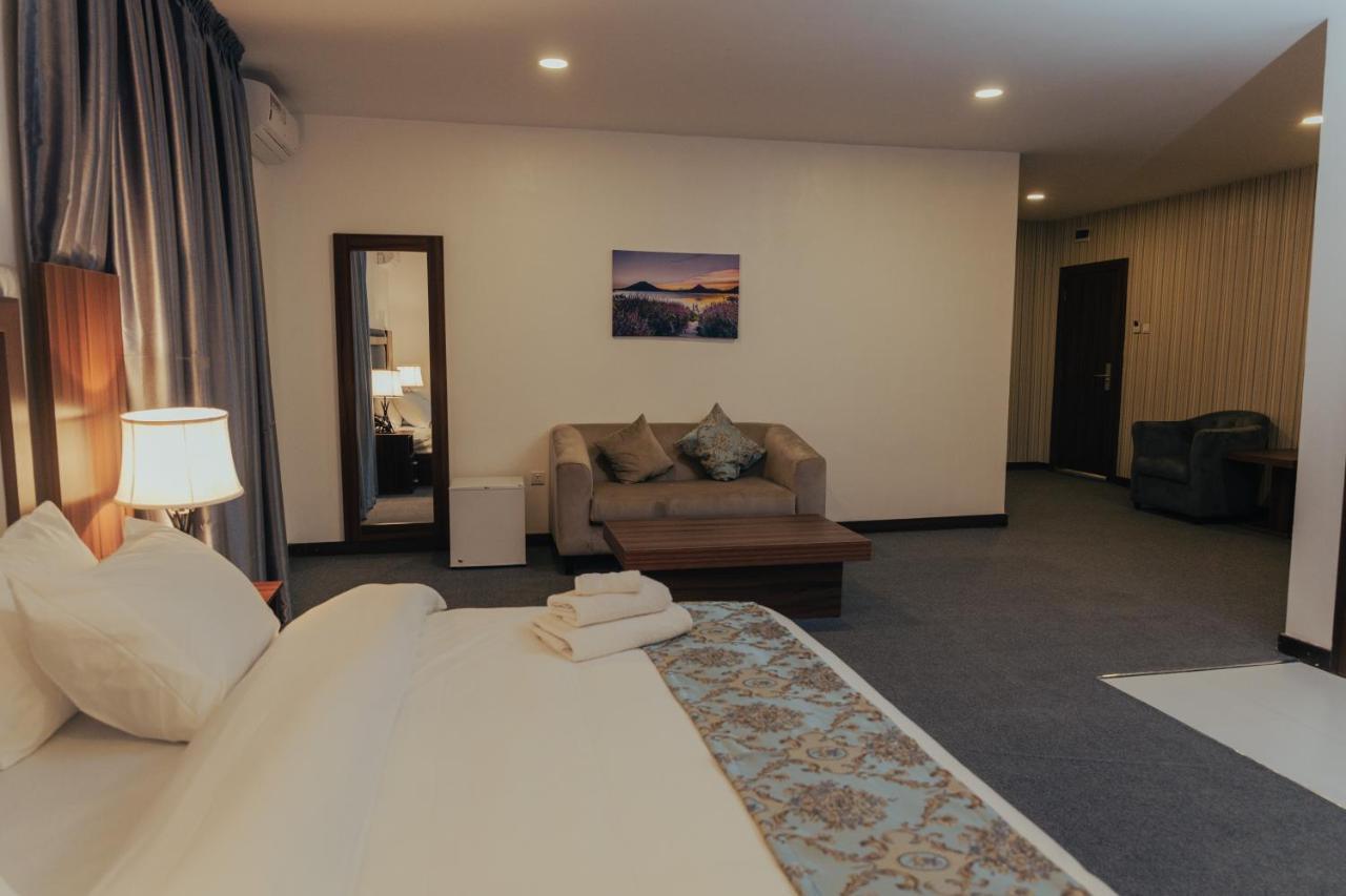 Sinclair Lake Chad Abuja Extérieur photo