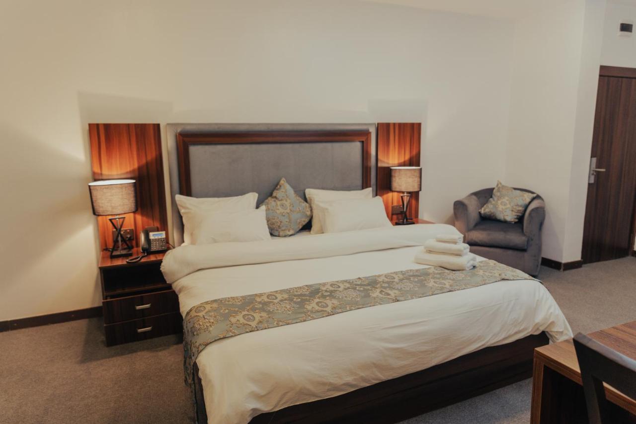 Sinclair Lake Chad Abuja Extérieur photo