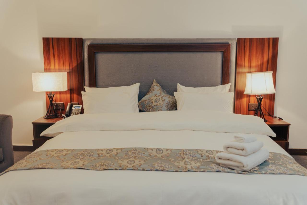 Sinclair Lake Chad Abuja Extérieur photo